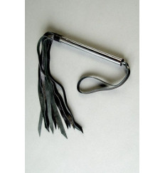 Флогер с металлической ручкой - 68 см.