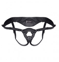 Черные трусики для страпона из патентованной кожи