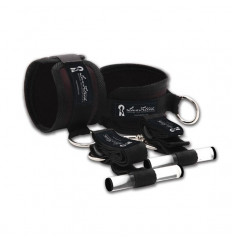 Черные фиксаторы с креплением к двери