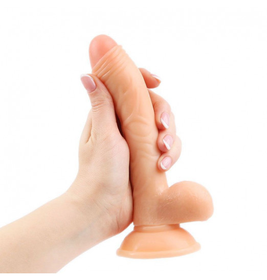 Фаллоимитатор с мошонкой Erowoman телесного цвета