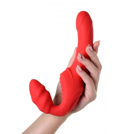 Красный безремневой страпон с вибрацией Красный безремневой страпон с вибрацией