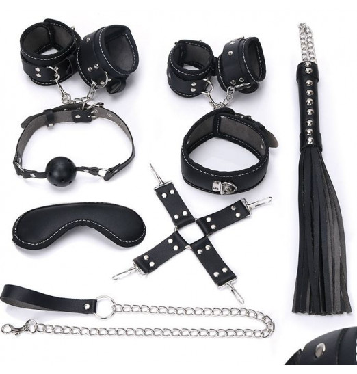 Пикантный черный набор БДСМ: маска, ошейник, кляп, фиксатор, наручники, оковы, плеть Пикантный черный набор БДСМ: маска, ошейник, кляп, фиксатор, наручники, оковы, плеть