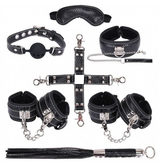 Набор БДСМ черного цвета с заклепками