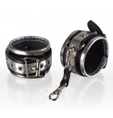 Серебристо-чёрные кожаные наручники