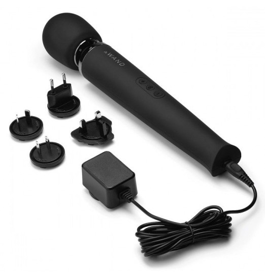 Черный матовый жезловый вибратор Le Wand с 20 режимами