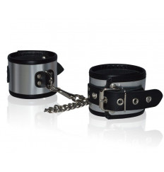 Кожаные оковы с металлическим блеском Кожаные оковы с металлическим блеском