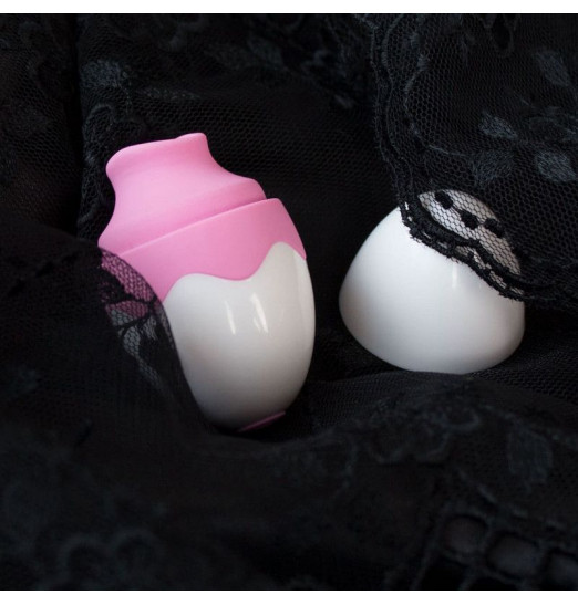 Бело-розовый стимулятор с язычком Tori Бело-розовый стимулятор с язычком Tori