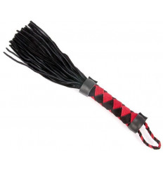 Черная плеть с красно-черным рисунком на рукояти - 26 см.