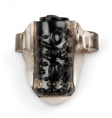 Черное эрекционное кольцо на член с вибрацией