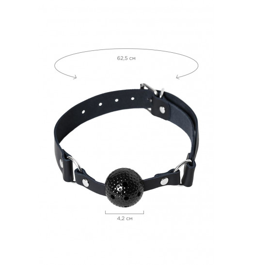 Черный кляп-шарик с отверстиями на регулируемом ремешке
