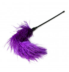 Тиклер с фиолетовыми перышками Feather Tickler - 54 см.