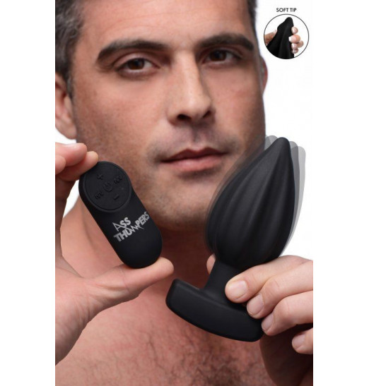 Черная анальная вибропробка с пультом ДУ The Assterisk 10X Ribbed - 13,5 см.