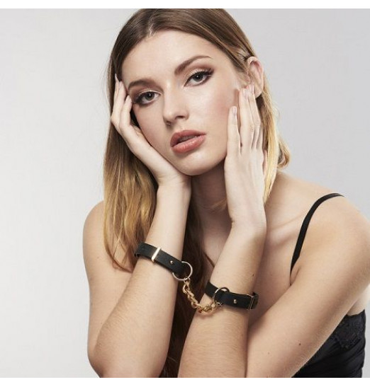 Черные наручники MAZE с цепочкой