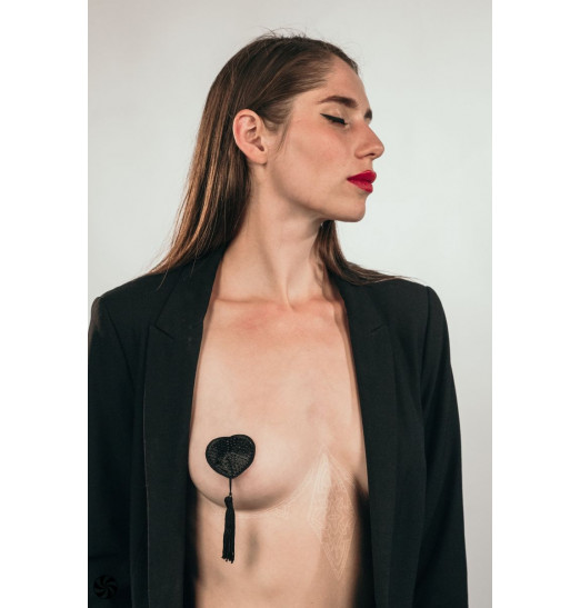 Черные пэстисы-сердечки Evans с кисточками