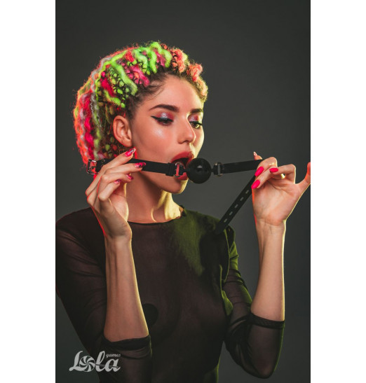 Черный кляп-шарик Charmer S