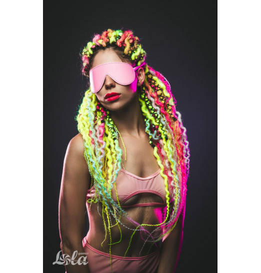 Розовая маска Shy