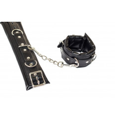Черные наручники Party Hard Masquerade