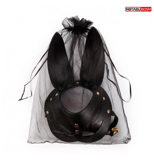 Черная маска с удлиненными ушками и заклепками