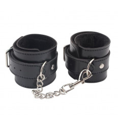 Черные оковы на ноги Obey Me Leather Ankle Cuffs