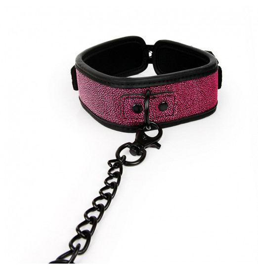 Черно-розовый ошейник с поводком-цепочкой