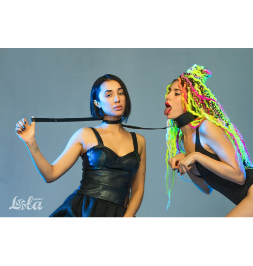 Черный ошейник Circus с поводком