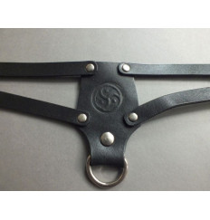 Черный ошейник с трискелем