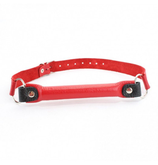 Пикантный кляп-трензель из красной кожи