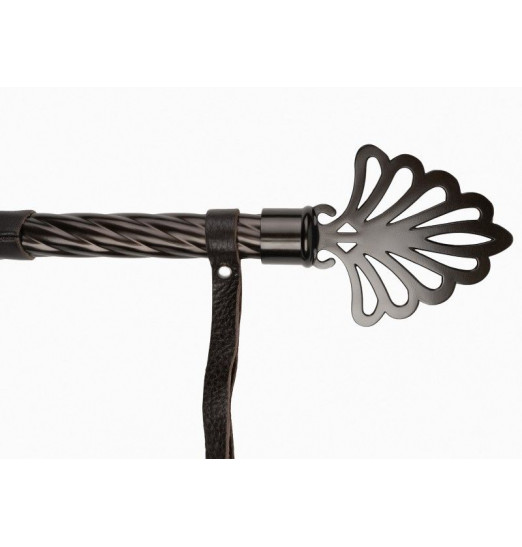 Коричневая плеть-флогер с витой ручкой в виде короны - 62 см.