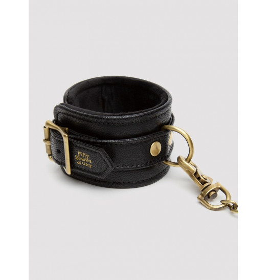 Черные оковы на ноги Bound to You Faux Leather Ankle Cuffs