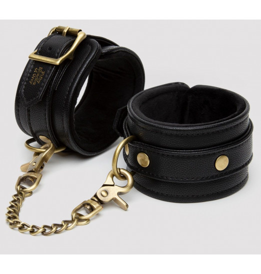 Черные оковы на ноги Bound to You Faux Leather Ankle Cuffs