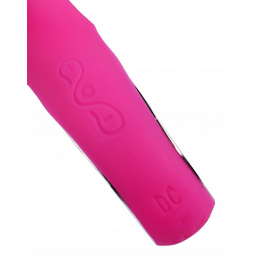 Ярко-розовый ребристый вибромассажер точки G - 20 см. Ярко-розовый ребристый вибромассажер точки G - 20 см.