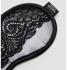 Атласная маска с кружевом Play Nice