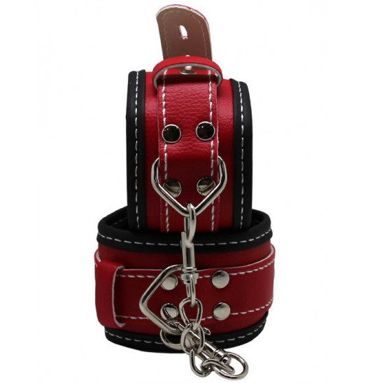 Красно-черные регулируемые наручники с фиксацией на карабинах Красно-черные регулируемые наручники с фиксацией на карабинах