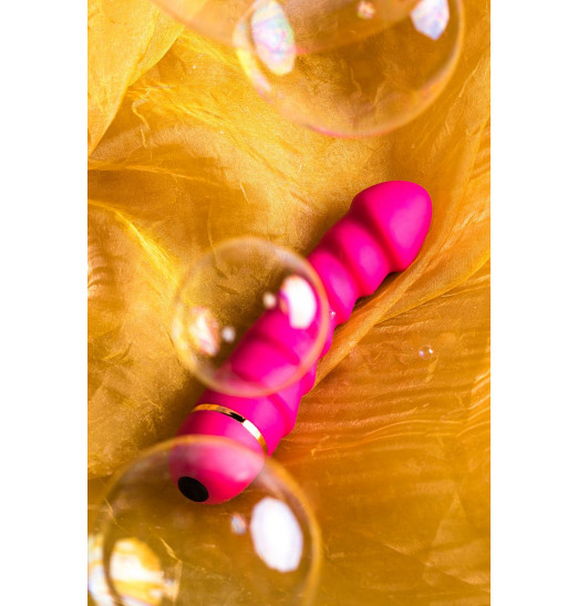 Розовый рельефный вибромассажер - 16 см.