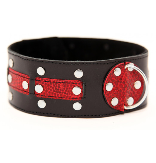 Чёрно-красный ошейник с клёпками