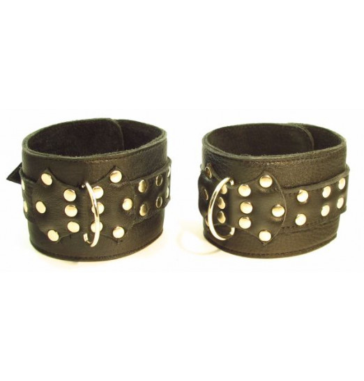 Комплект кожаных БДСМ-аксессуаров с клёпками