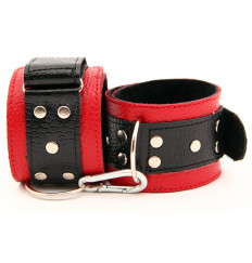 Красно-чёрные кожаные наручники