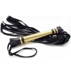 Чёрная плетка  из натуральной кожи с золотистой отделкой рукояти