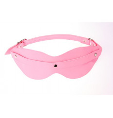 Розовая маска на глаза с клёпками