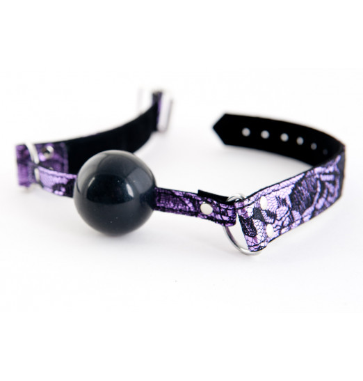 Кляп с кружевным пурпурным ремешком