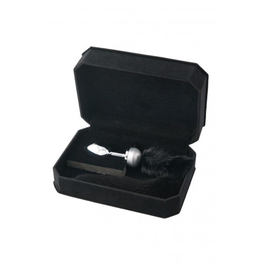 Маленькая анальная втулка с черным хвостом - 8,5 см.