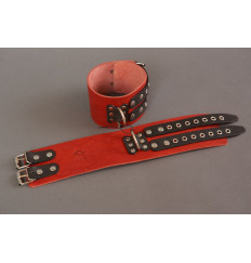 Широкие красно-черные наручники без подкладки