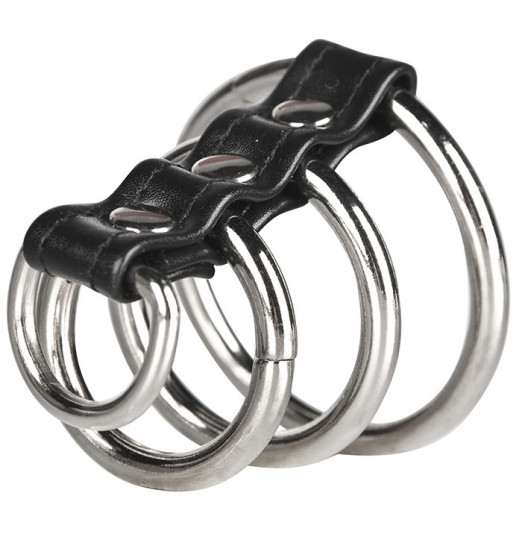Хомут на пенис из трех металлических колец и кольца для привязи 3 RING GATES OF HELL