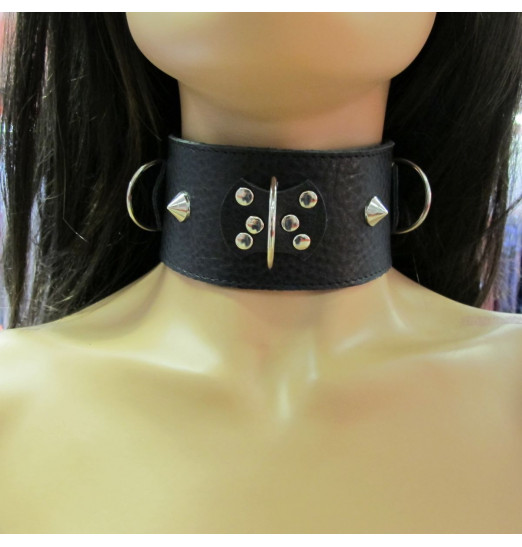 Черный кожаный ошейник с короткими шипами
