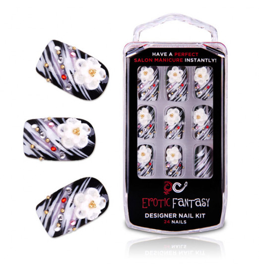 Черно-белые акриловые типсы со стразами и аппликацией Passion