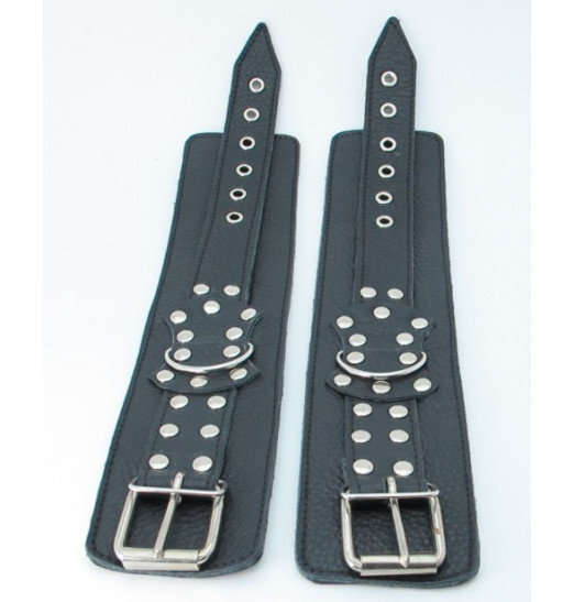 Чёрные наручники  из кожи с пряжкой