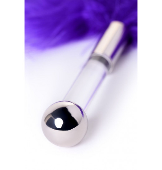 Фиолетовая пуховая щекоталка - 13 см.