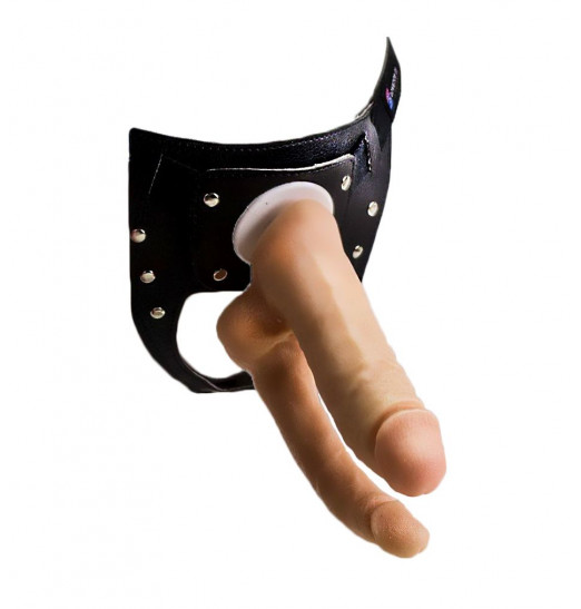 Двойной фаллоимитатор на трусиках с плугом - 15 см.