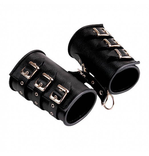 Чёрные кожаные манжеты
