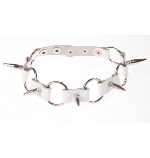 Белый кожаный ошейник с кольцами и шипами